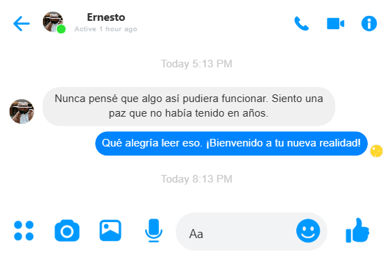 Estudiante aplicando el curso Método K7 de Manifestación desde casa.